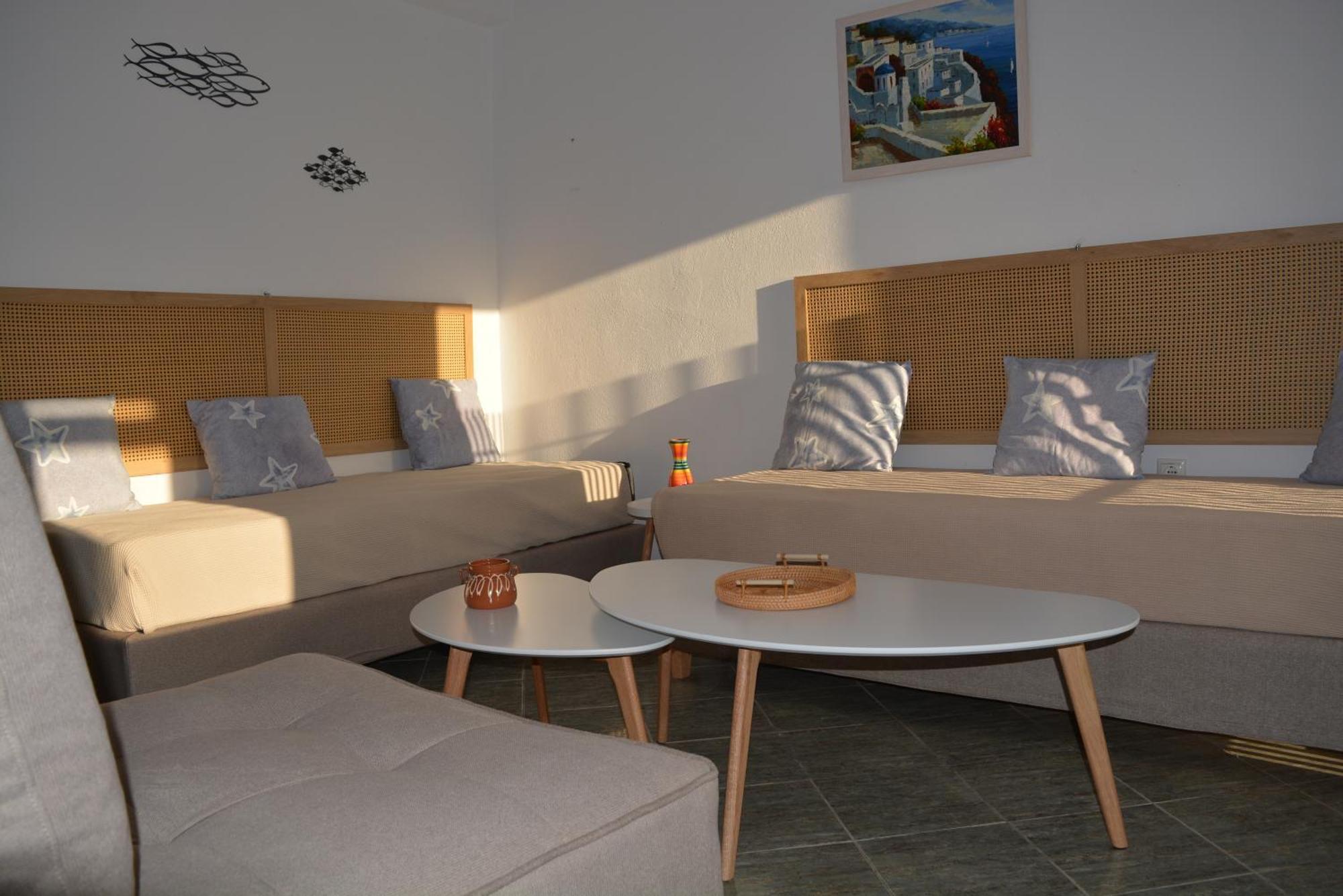 Klados Studios & Apartments Cherronisos  Exteriör bild