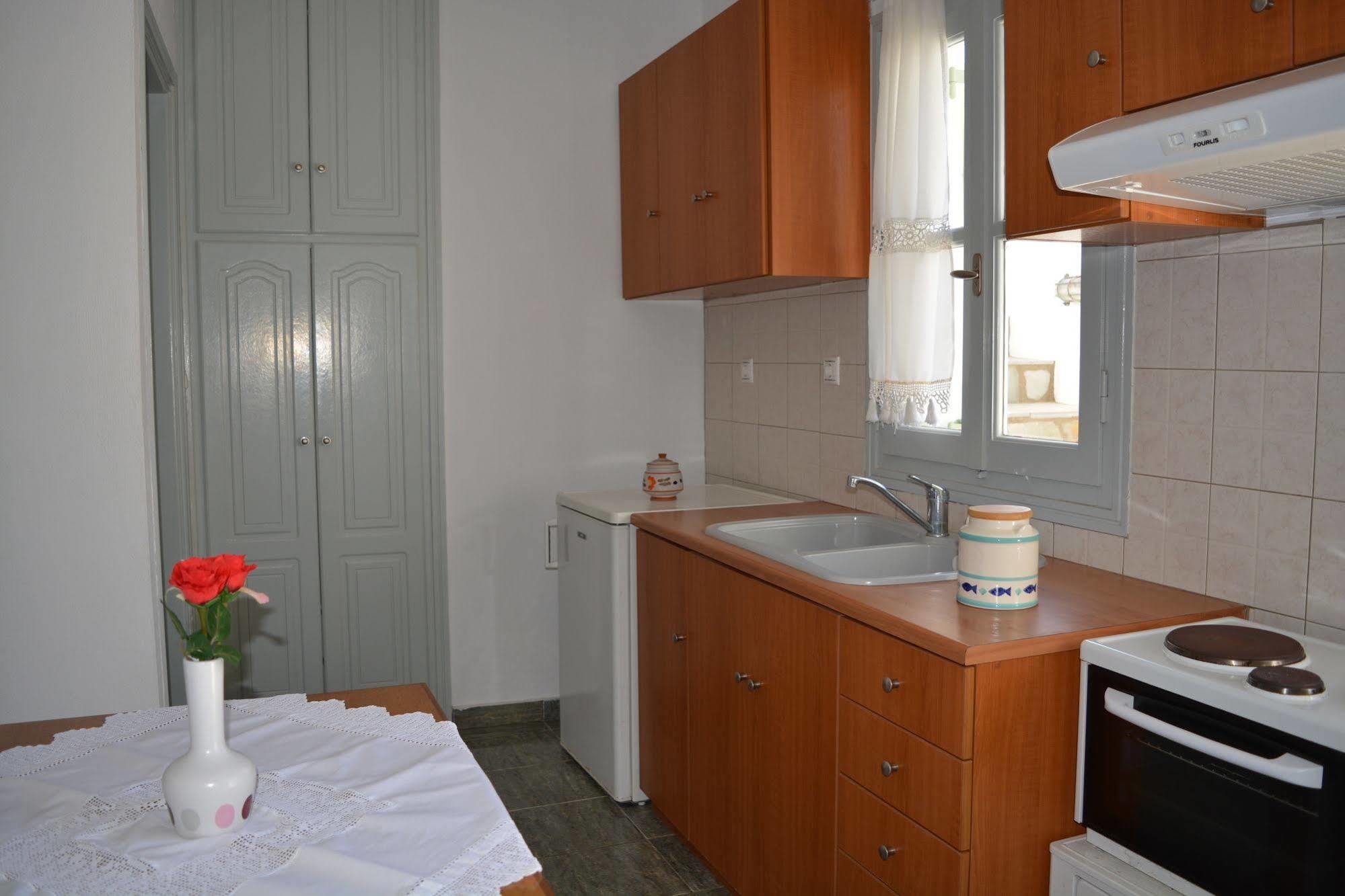 Klados Studios & Apartments Cherronisos  Exteriör bild